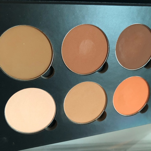 Anastasia Beverly Hills Glow and Contour Kits - Picture 7 of 8